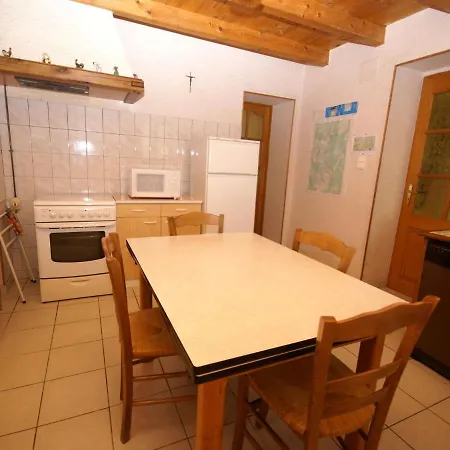 Spacious Holiday Home Near The Forest Esmoulieres Exterior photo