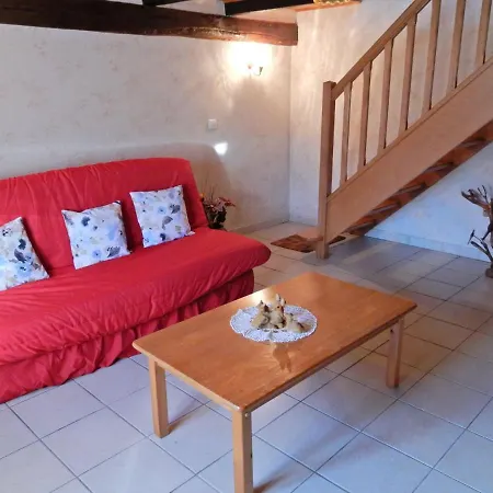 Spacious Holiday Home Near The Forest Esmoulieres Room photo