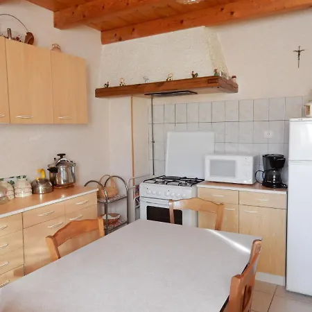 Spacious Holiday Home Near The Forest Esmoulieres Room photo