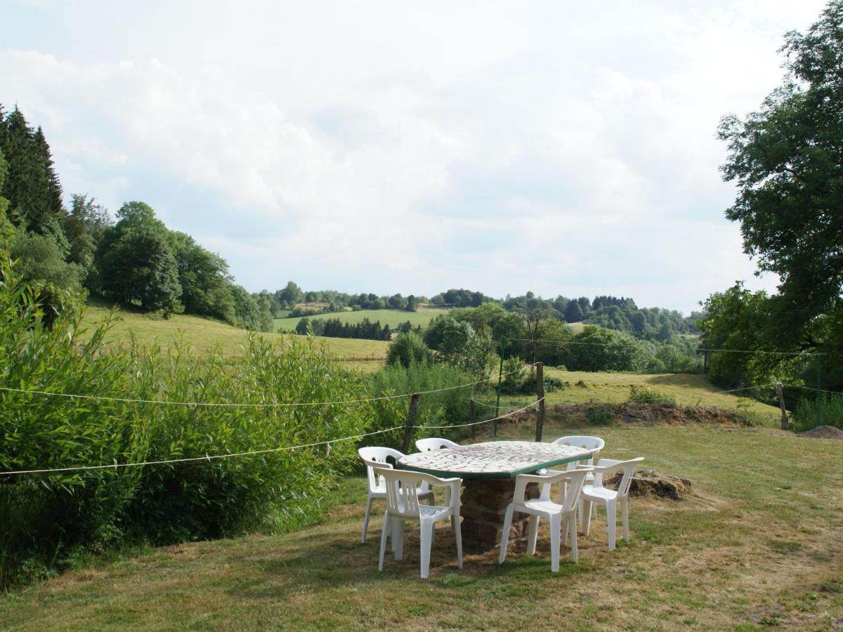Spacious Near The Forest * Esmoulieres